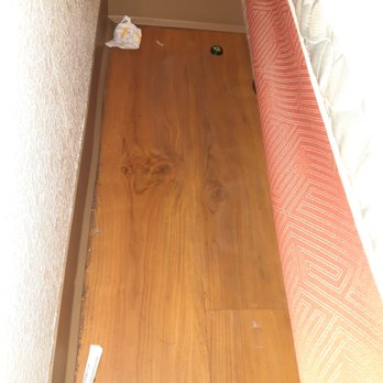 Motel 6 - Garbage on the floor beside my bed and filthy floors - Hotels Near Me - Weed, California Motel 6 - Garbage on the floor beside my bed and filthy floors - Hotels Near Me - Weed, California