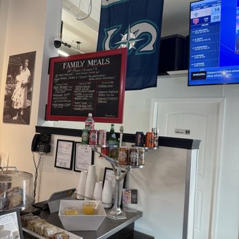 Dingfelder's Delicatessen - Delis Near Me - Seattle, Washington Dingfelder's Delicatessen - Delis Near Me - Seattle, Washington
