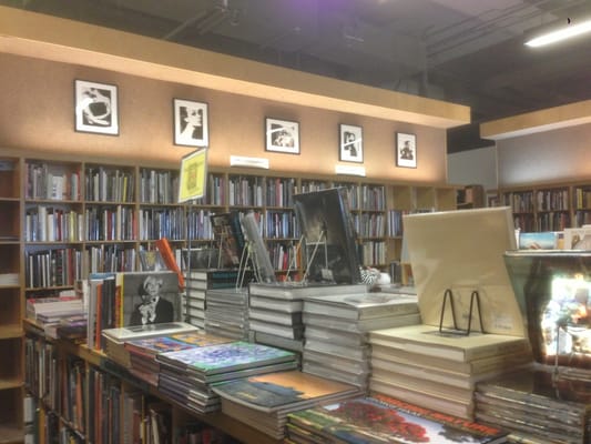 Hennessey + Ingalls by null