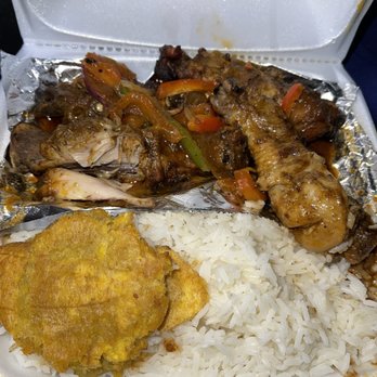 Wawa Caribbean Restaurant - Jerk Chicken with White Rice - Caribbean Near Me - Cedar Rapids, Iowa Wawa Caribbean Restaurant - Jerk Chicken with White Rice - Caribbean Near Me - Cedar Rapids, Iowa