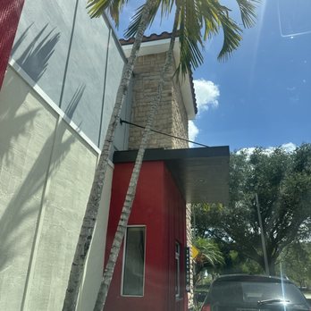 Wendy's - Burgers Near Me - Sunrise, Florida