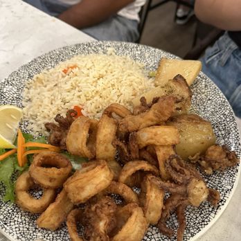 Mezes - Fried calamari - Greek Near Me - Toronto, Ontario