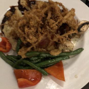 Turtle Jack's - Bison meatloaf - American Near Me - Niagara Falls, Ontario