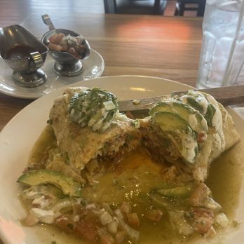 Broken Yolk Cafe - Breakfast & Brunch Near Me - Oceanside, California