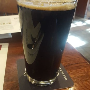 Champps Americana - Tyranena Down 'n Dirty Chocolate Oatmeal Stout - American Near Me - Brookfield, Wisconsin