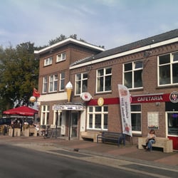 De Oude Reus - Zicht op het cafetaria-gedeelte.