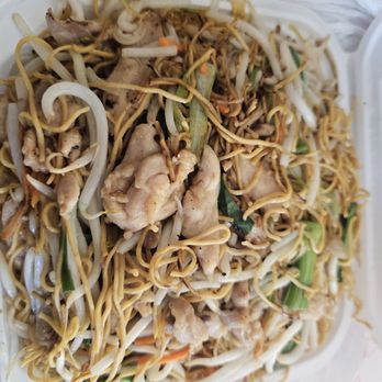 Evergreen Panda - Chicken Chow Mein (Thin Noodles) - Chinese Near Me - San Jose, California Evergreen Panda - Chicken Chow Mein (Thin Noodles) - Chinese Near Me - San Jose, California