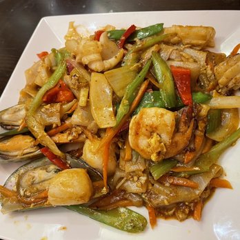 Sumittra Thai Cuisine - Bangkok delight - Thai Near Me - Frederick, Maryland Sumittra Thai Cuisine - Bangkok delight - Thai Near Me - Frederick, Maryland