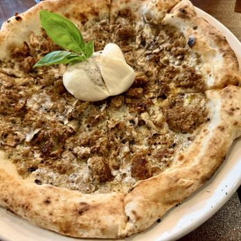 Napoli Per Tutti - Bianconeri Truffle Burrata Pizza - Pizza Near Me - Schaumburg, Illinois Napoli Per Tutti - Bianconeri Truffle Burrata Pizza - Pizza Near Me - Schaumburg, Illinois