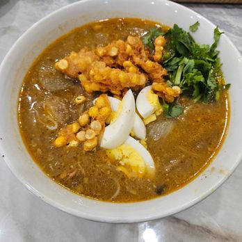 Sophie’s Rangoon Kitchen - Mohinga Soup - Burmese Near Me - New York, New York