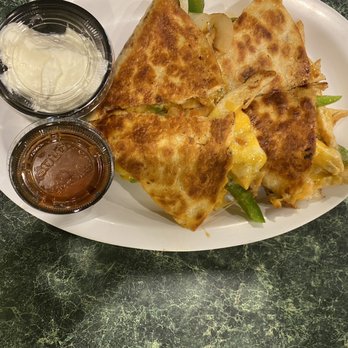 Esmeralda's Cafe - Chicken quesadilla - Cafes Near Me - Durham, North Carolina