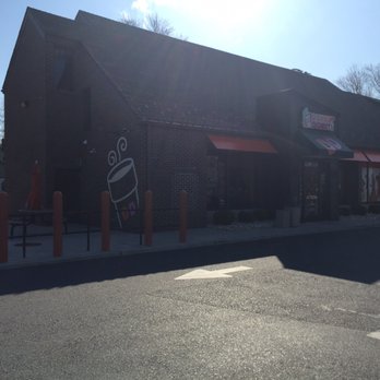 Dunkin' -  the outside of a dunkin donuts shop - Donuts Near Me - Voorhees, New Jersey