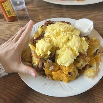 B3 Breakfast And Burger Bar - Homefries Dream - Burgers Near Me - Lynnwood, Washington B3 Breakfast And Burger Bar - Homefries Dream - Burgers Near Me - Lynnwood, Washington