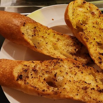 Mama Luke's - Included Garlic Bread - American Near Me - Farmington, Connecticut Mama Luke's - Included Garlic Bread - American Near Me - Farmington, Connecticut
