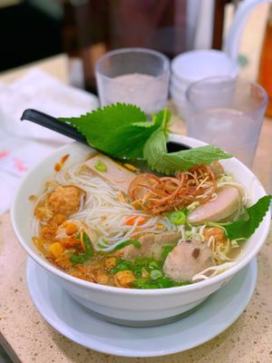 Bánh Cuôn Bún Mộc Ông Ta by null