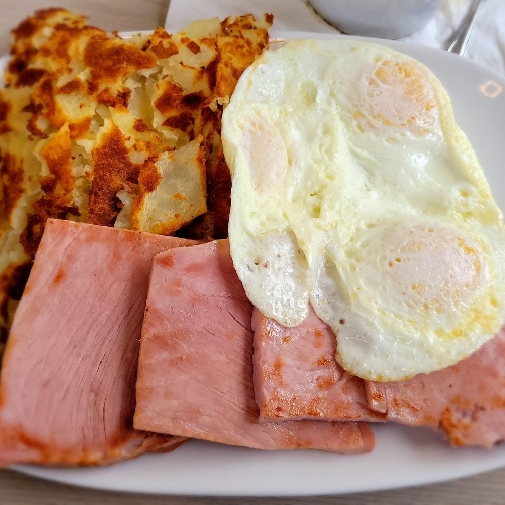 12th Street Grill - Breakfast & Brunch Near Me - Warren, Michigan