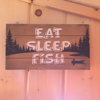 Rio Colorado Lodge - Cute sign! - Hotels Near Me - Red River, New Mexico