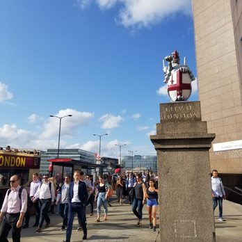 London Bridge - Entry - Landmarks & Historical Buildings Near Me