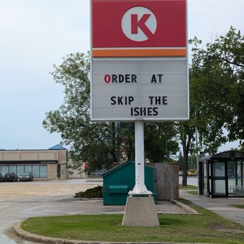 Circle K - Sign - Convenience Stores Near Me - Winnipeg, Manitoba