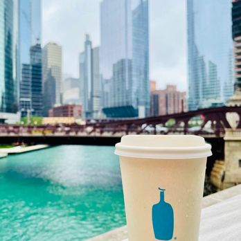 Blue Bottle Coffee - Wolf Point - New Orleans- style Iced Coffee - Coffee & Tea Near Me - Chicago, Illinois