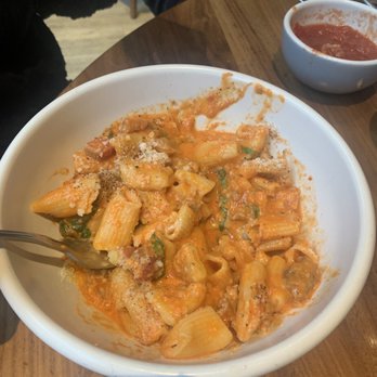 North Italia - Spicy Rigatoni Vodka - Italian Near Me - McLean, Virginia
