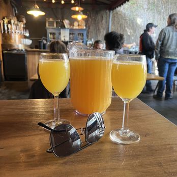 Idle Hour - American Near Me - Los Angeles, California