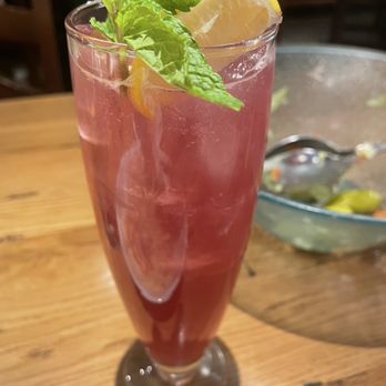 Olive Garden Italian Restaurant - Prickly Pear lemonade - Italian Near Me - Oxnard, California