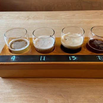 The Roasthouse Pub - A flight of the Counterclockwise Pilsner, Morning Ritual (white stout), In a Nutshell (porter), and Red/White/Blueberry (cider) - Pubs Near Me - Frederick, Maryland