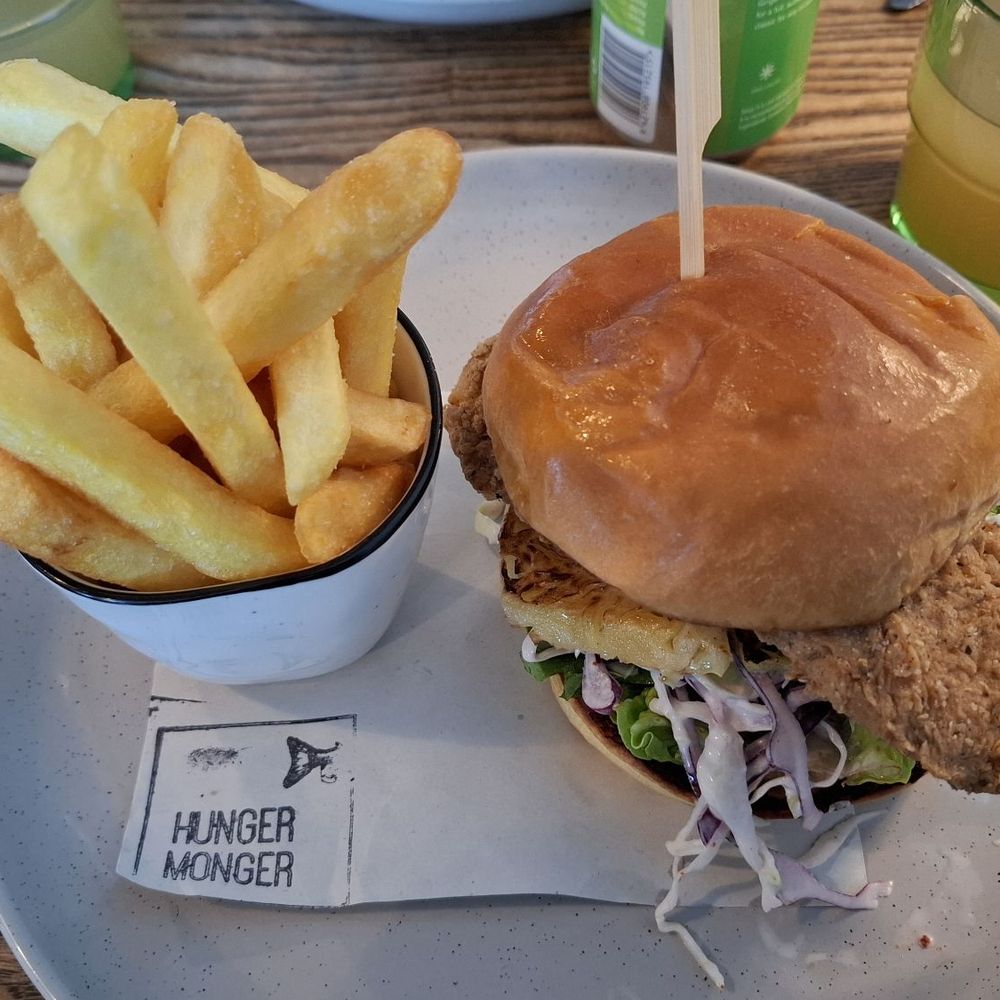 Hunger Monger - Hawaiian fish burger omnonom - Seafood Near Me - Napier, HKB Hunger Monger - Hawaiian fish burger omnonom - Seafood Near Me - Napier, HKB