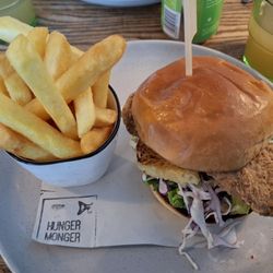 Hunger Monger - Hawaiian fish burger omnonom