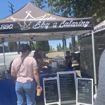 Coronado BBQ - Food Stands Near Me - San Jacinto, California