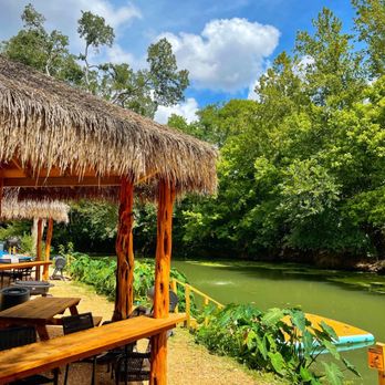 Son's Rio Cibolo - Green green - Vacation Rentals Near Me - Marion, Texas