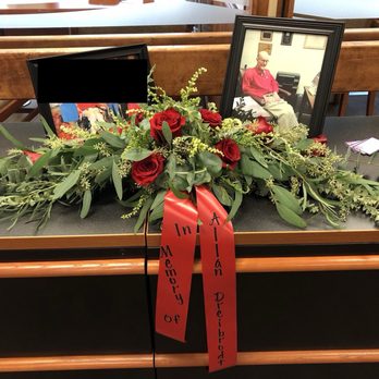 Luvvit's Garden - the arrangement was very nice and stayed a easy week and a half. - Florists Near Me - Seguin, Texas