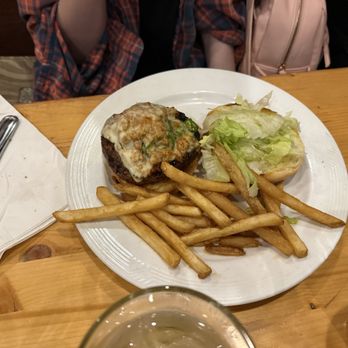 Fountain Grill - Burger with chorizo - American Near Me - Ashburn, Virginia Fountain Grill - Burger with chorizo - American Near Me - Ashburn, Virginia