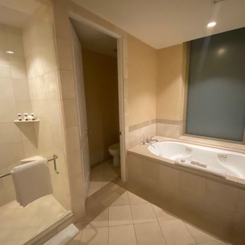 Mokara Hotel and Spa - Bathroom - Hotels Near Me - San Antonio, Texas Mokara Hotel and Spa - Bathroom - Hotels Near Me - San Antonio, Texas