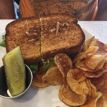 Food 101 - Turkey & avocado sandwich - New American Near Me - Gettysburg, Pennsylvania