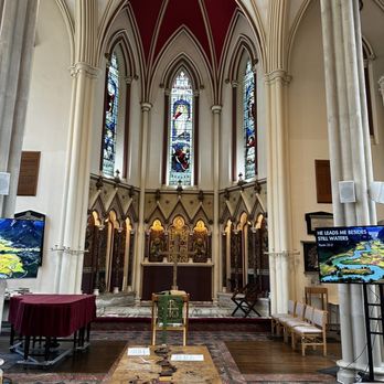 St Michael's Church - Churches Near Me - Bath, BAS