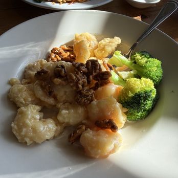 Wokcano - Chinese Near Me - Valencia, California