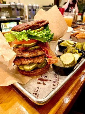 Farmhaus Burger by null