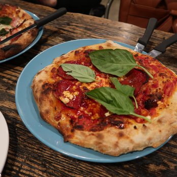 Bardō Locke Street - Bee Sting pizza - Pizza Near Me - Hamilton, Ontario Bardō Locke Street - Bee Sting pizza - Pizza Near Me - Hamilton, Ontario