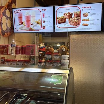 BeaverTails - Victoria - Desserts Near Me - Victoria, British Columbia BeaverTails - Victoria - Desserts Near Me - Victoria, British Columbia