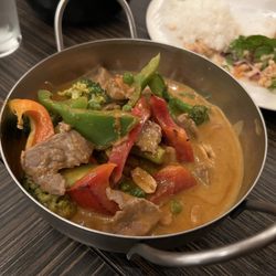 Tha Siam Thai Bistro - Panang curry
