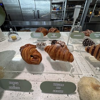 B Bistro + Bakery - Bakeries Near Me - Miami, Florida