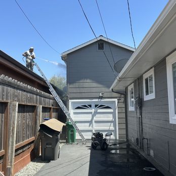Junior’s Window Cleaning - Gutter Services Near Me Junior’s Window Cleaning - Gutter Services Near Me