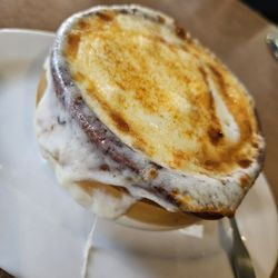 Medport Diner & Restaurant - French onion soup