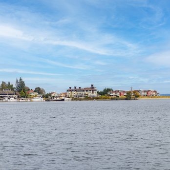 Beth Olson - AXEN Realty - Under contract in 3 days! Want to list or buy a waterfront property? Or any other property on the Olympic Peninsula? Feel free to contact me - Real Estate Agents Near Me - Phoenix, Arizona