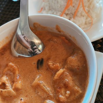 Busy B Thai Cafe - Mazda Massaman curry with chicken - Thai Near Me - El Cajon, California Busy B Thai Cafe - Mazda Massaman curry with chicken - Thai Near Me - El Cajon, California