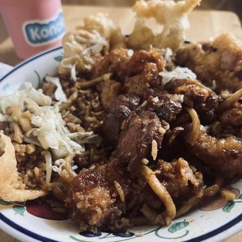Yummy Restaurant - General Tso's Chicken, rice and chow mein, chicken wing and shrimp! - Chinese Near Me - Hayward, California