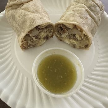 Mio Streetfood - Carne asada breakfast burrito - Food Trucks Near Me - Bothell, Washington Mio Streetfood - Carne asada breakfast burrito - Food Trucks Near Me - Bothell, Washington