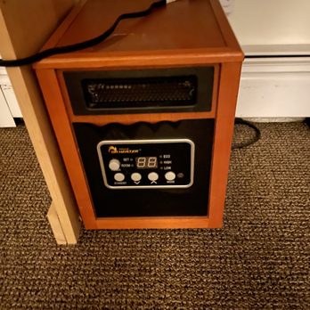 Grasshopper Inn - My personal karaoke machine!! I was tired, what can I say. It was just my personal space heater. - Hotels Near Me - Polaris, Montana Grasshopper Inn - My personal karaoke machine!! I was tired, what can I say. It was just my personal space heater. - Hotels Near Me - Polaris, Montana